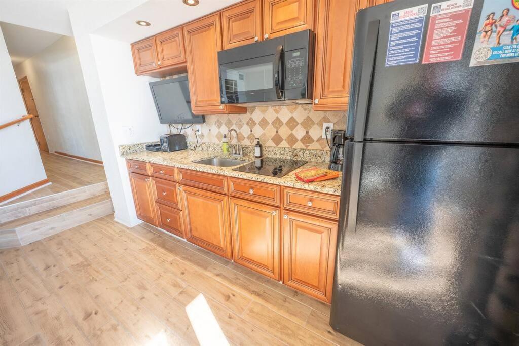 New Remodeled Direct Oceanfront Views Beach Cove 미를 비치 외부 사진